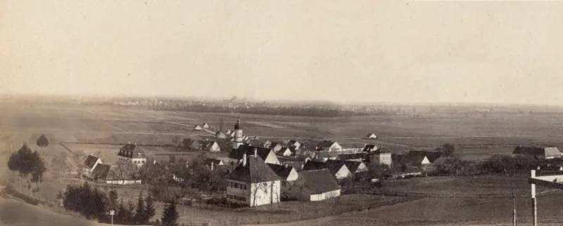 Augsburg-Leitershofen, Blick von der Baustelle "Nervenheil" auf Leitershofen um 1886. Abbildung retuschiert