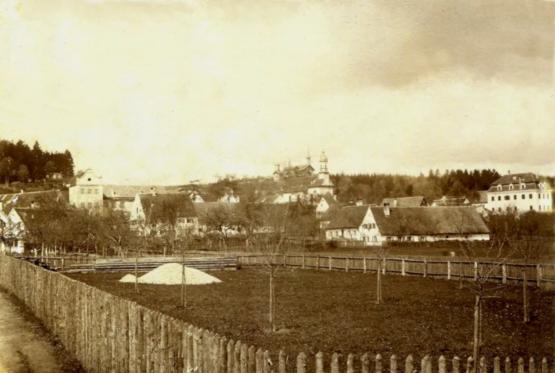 Leitershofen mit Blick auf die Schlösser, Kiche St.Oswald und Waldkuralpe Nervenheil um 1900