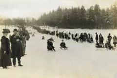 Augsburg-Leitershofen, Rodel-und Skibahn bei der Gaststätte "Nervenheil" um 1910, Sicht nach oben