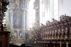 Bad_SchussenriedAltarraum_mit_Chorgestuehl_IMG_20161225_153944