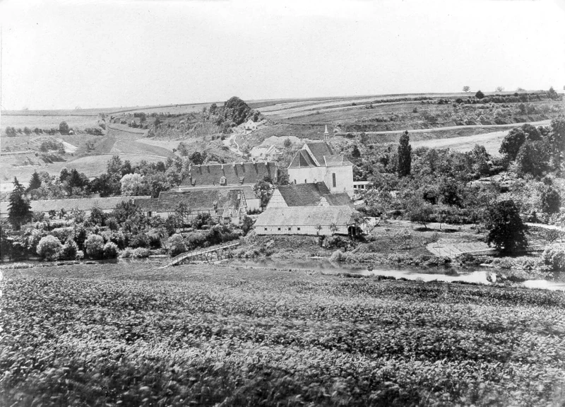 Sigmaringen_Alte_Hedinger_Kirche_mit_Hedinger_Steg_Foto_vor_1889_Landesarchiv_Ba_Wue_800