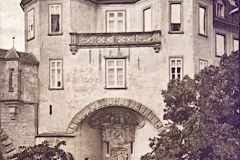 Schloss_Eingang_Kaiserreich_800