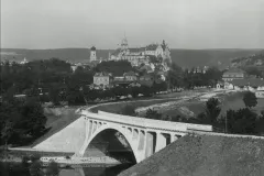 Sigmaringen_Schloss_und_Eisenbahnbruecke_1912_800
