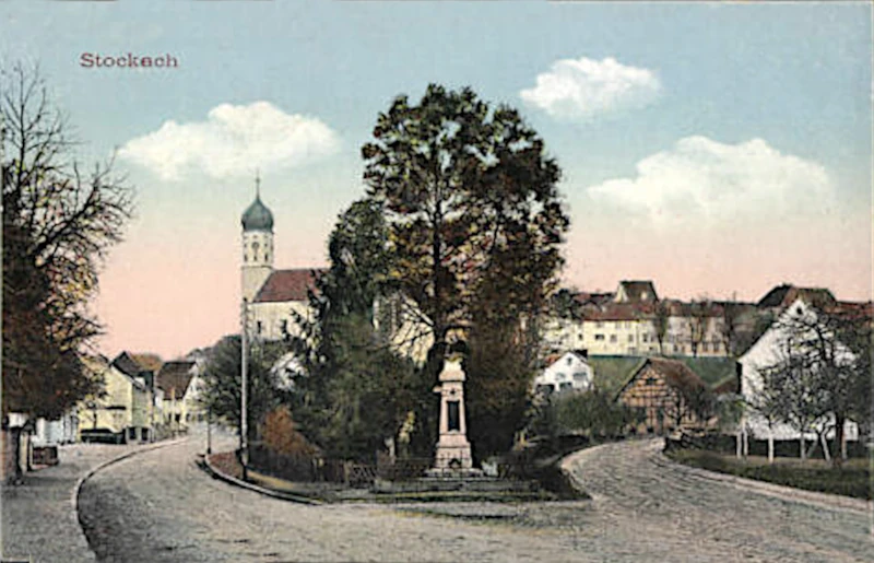 Stockach Strassenpartie am Kriegerdenkmal Blick zur Kirche 1905