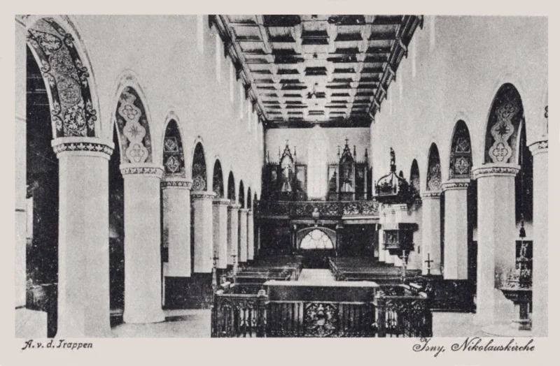 Isny im Allgäu - Nikolaikirche mit der alten Orgel und den Bemalungen der Bögen, Arthur v.d.Trappen um 1930
